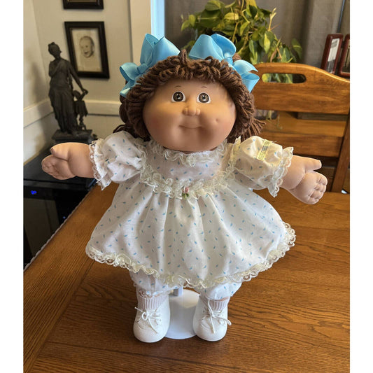1980s Cabbage Patch Kid Brown Braids & Eyes White & Blue Lace Floral Dress