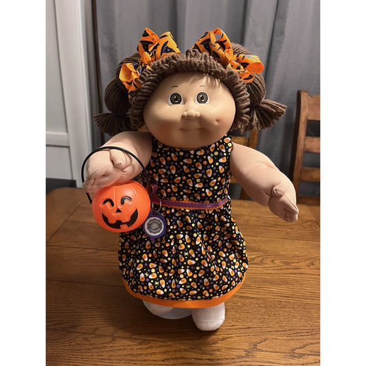 1980s Cabbage Patch Kid Brown Hair Brown Eyes Candy Corn Halloween Dress Pumpkin